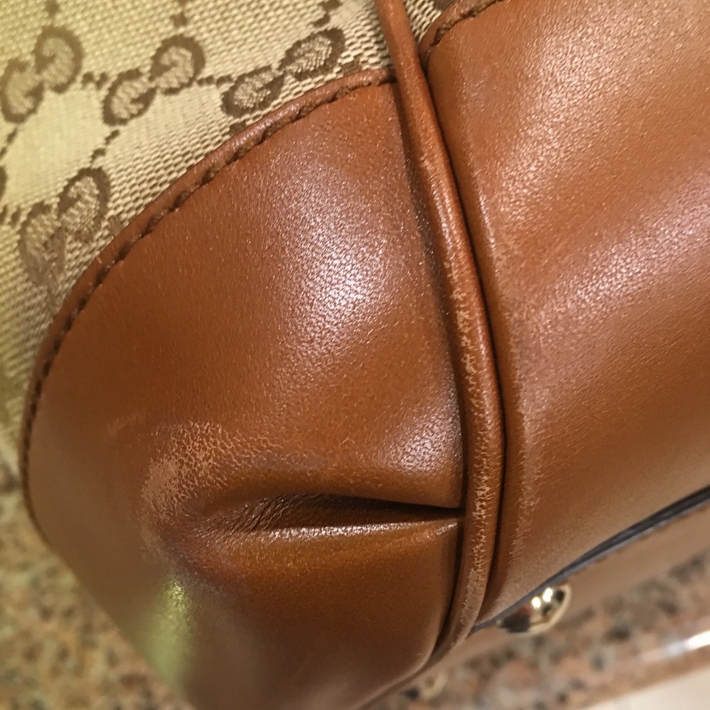 Gucci Host Pick gorgeous authentic handbag ! - Picture 9 of 17